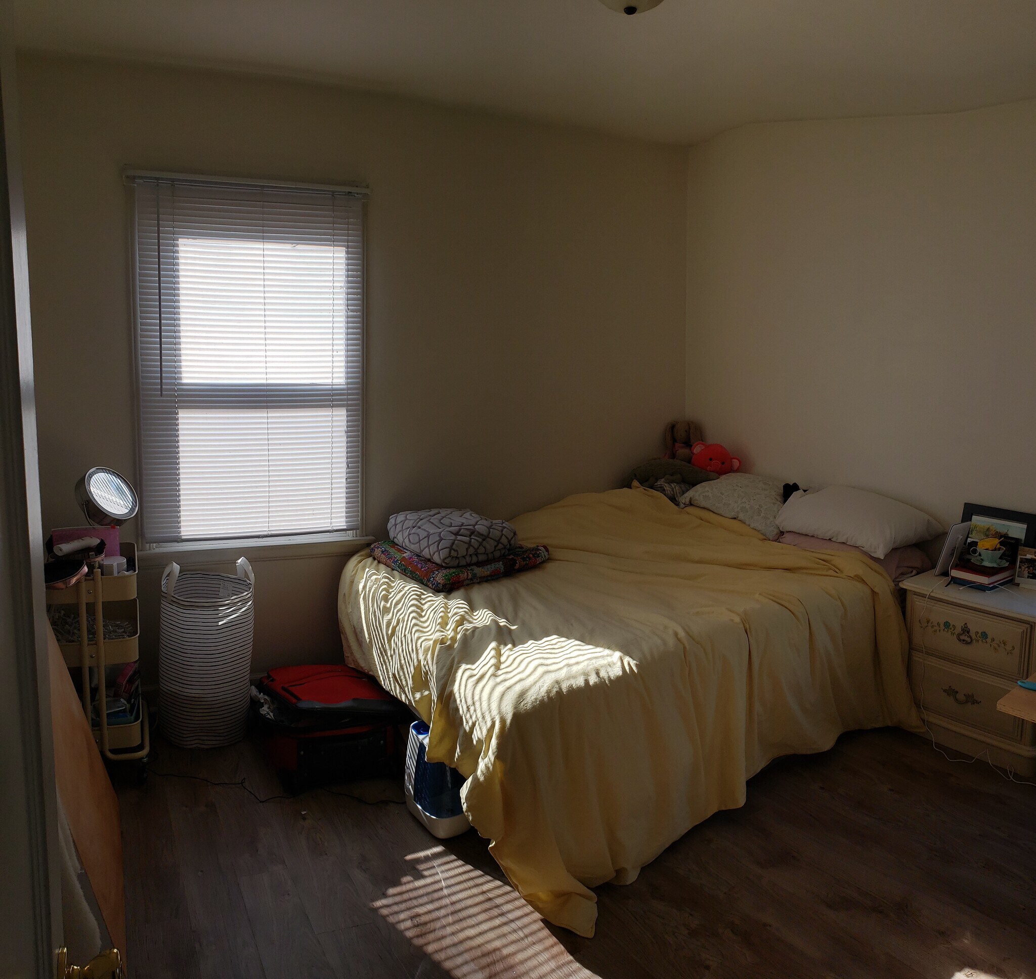 Building Photo - 1315 N 20th Ave E