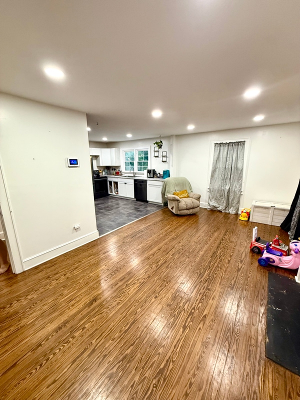 Building Photo - 245 Church St