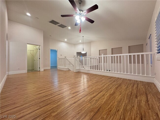 Building Photo - 117 Tall Ruff Dr