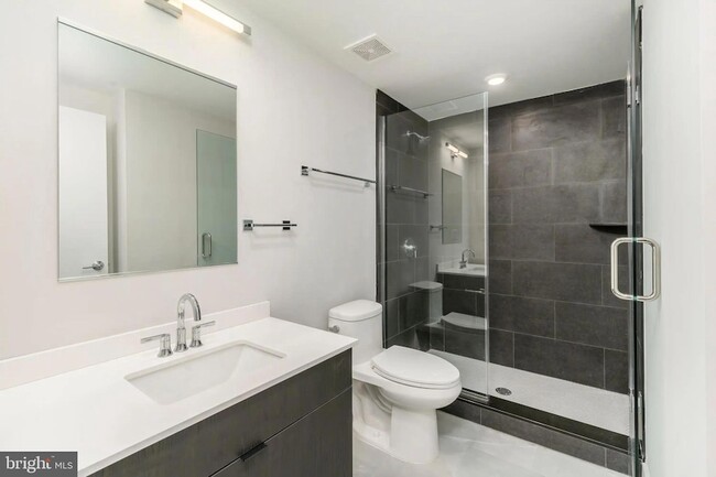 Building Photo - 3449 Scotts Ln