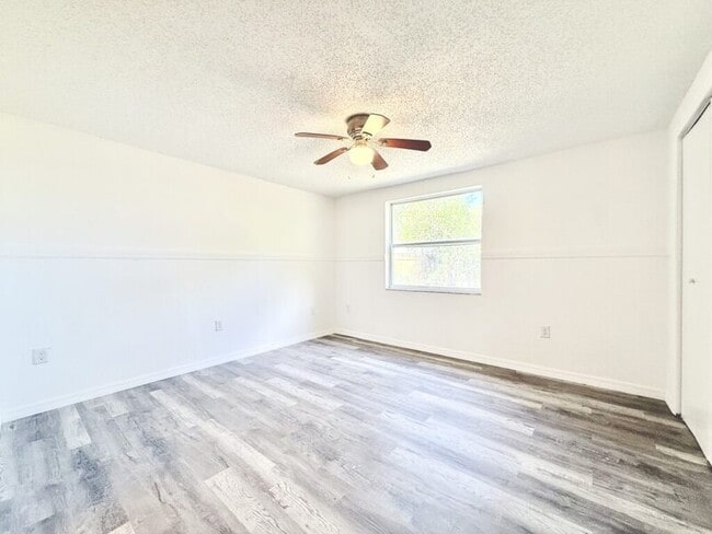 Building Photo - 5707 Quist Dr