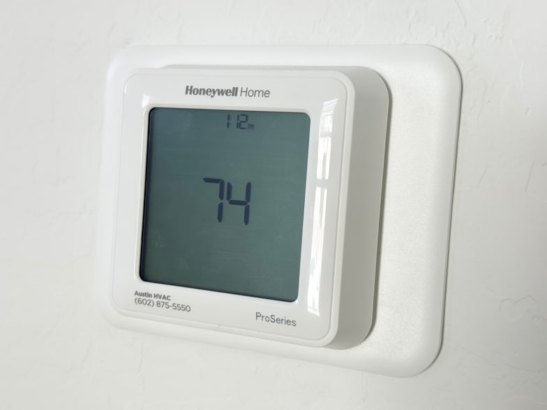 Building Photo - 8723 W Vista Ave