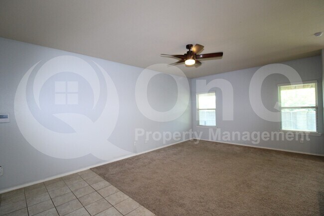 Building Photo - 1115 Quartz Trl