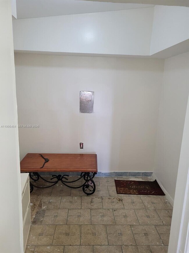 Building Photo - 26925 SW 145th Ave