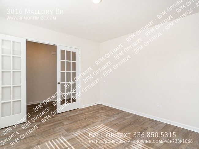 Building Photo - 3016 Mallory Dr