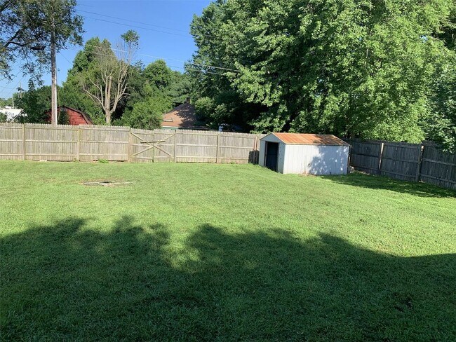 Building Photo - 1300 North 27th Street