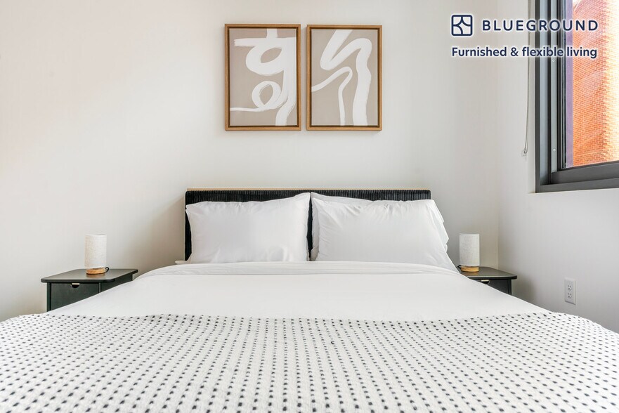 Building Photo - 1255 22nd St NW