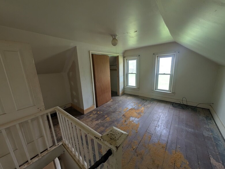 Building Photo - 1214 W Butler St