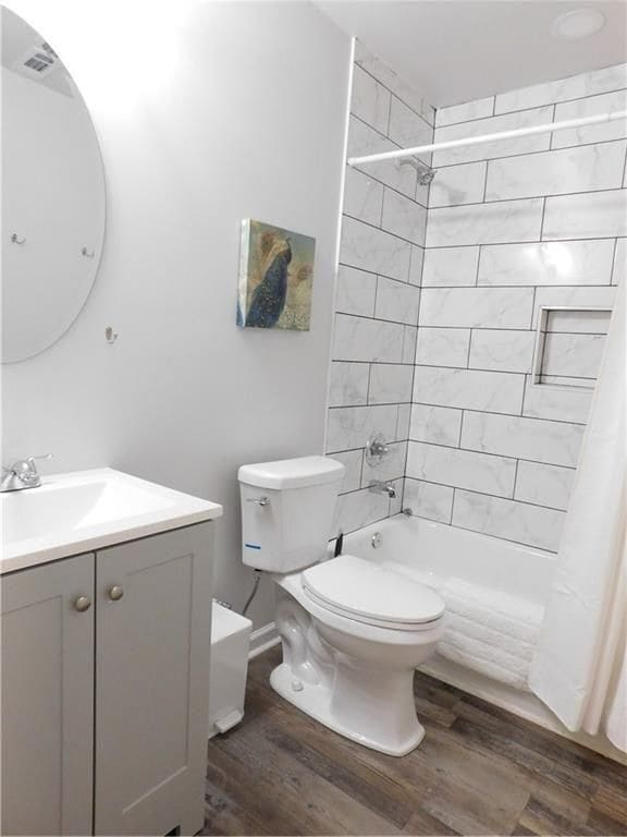 Building Photo - 213 Claire Dr SE