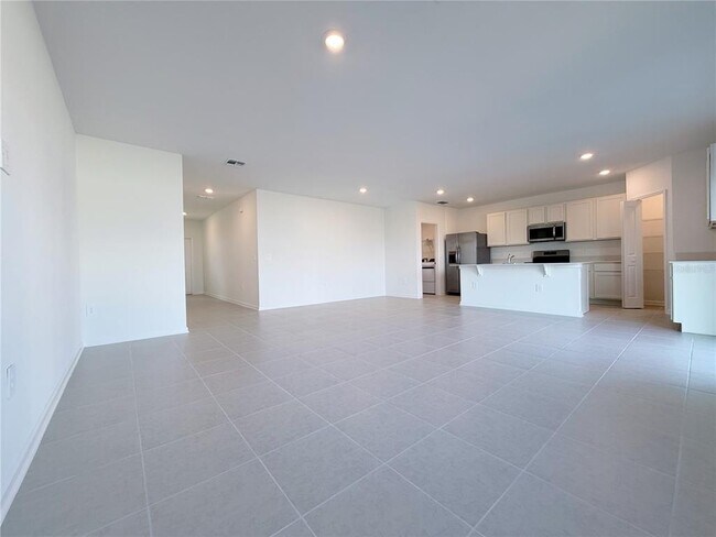 Building Photo - 2740 Lookout Rdg Rd