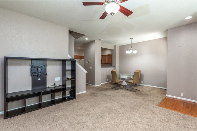 Building Photo - Townhouse in Desirable Stetson Hills Area in Colorado Springs