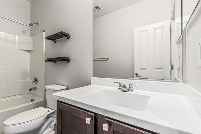 Building Photo - Single Story Home in Eastmark