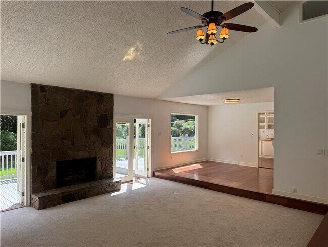 Building Photo - 3707 Loveland Terrace