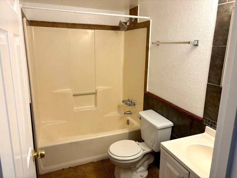 This will be updated on 1/18/26 - 411 E Thoroughbred St