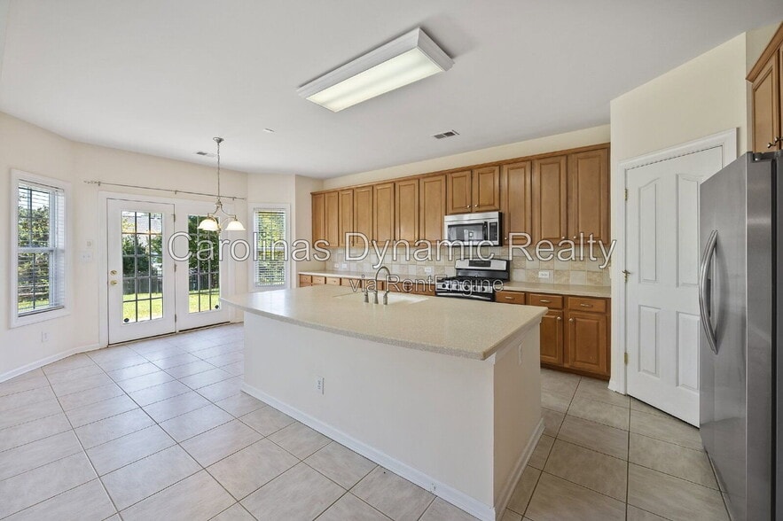 Building Photo - 12315 Chesley Dr