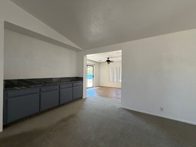 Building Photo - Beautiful 3 Bedroom House Located on Calico Lake