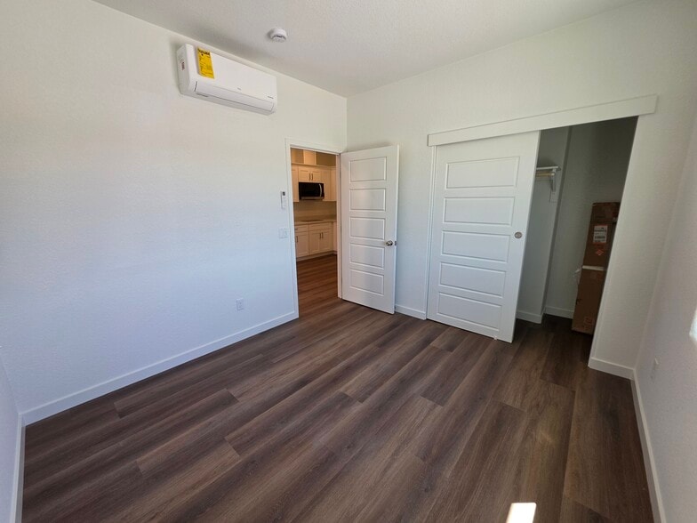 Building Photo - 10221 Terra Franca Way