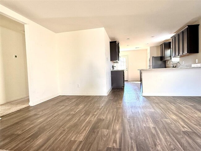 Building Photo - 1008 Riverdale Cove