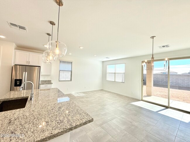 Building Photo - 17339 W Eva St