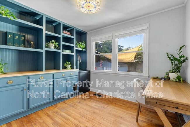 Building Photo - 1638 Academy St