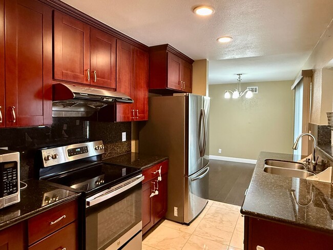 Building Photo - Remodeled 5 Bedroom 3 Bath Home in Desirable West San Jose Neighborhood