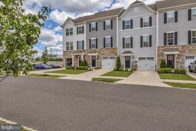 Primary Photo - 97 Kohlmyer Dr