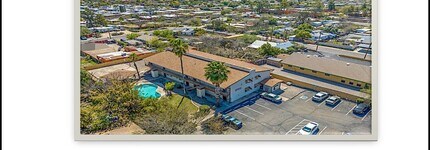 Building Photo - 3052 N Alvernon Way