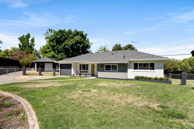 Building Photo - Modern Beauty of Downtown Roseville - 3 Be...