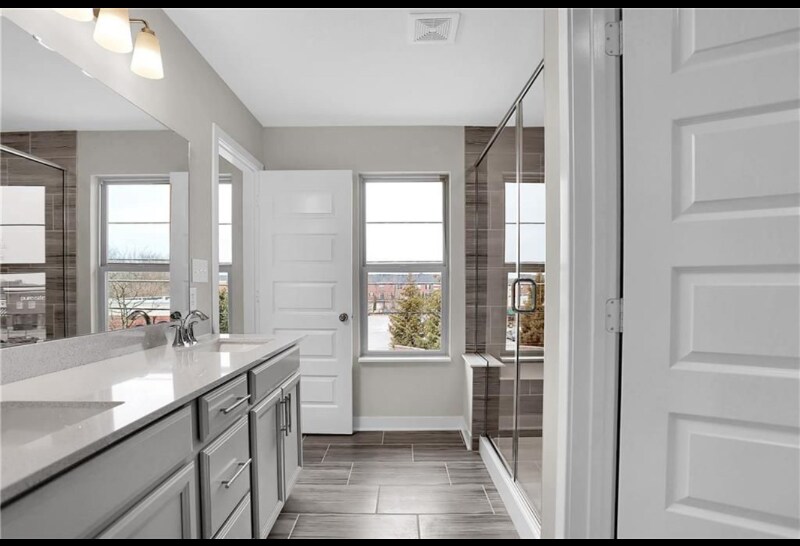 Building Photo - 8233 Bostic Dr