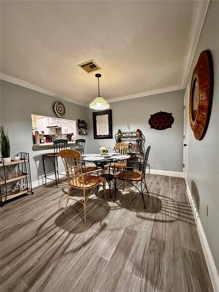 Building Photo - 2879 Thaxton Dr