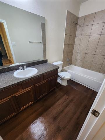 Building Photo - 5516 Del Rey Dr
