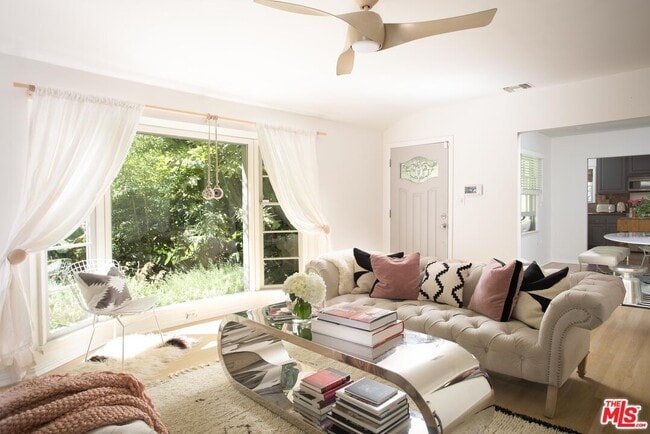 Building Photo - 2230 Fink St