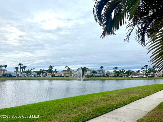 Building Photo - 1485 Malibu Cir NE