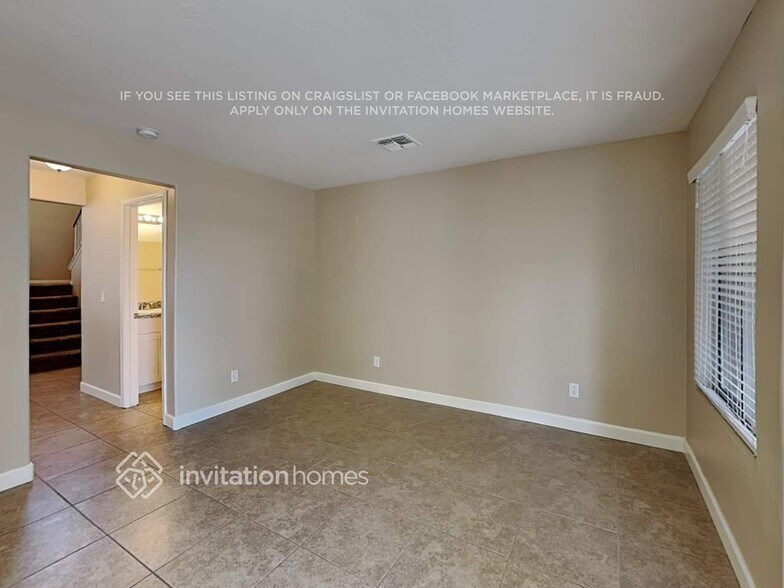 Building Photo - 1140 N Leoma Ln