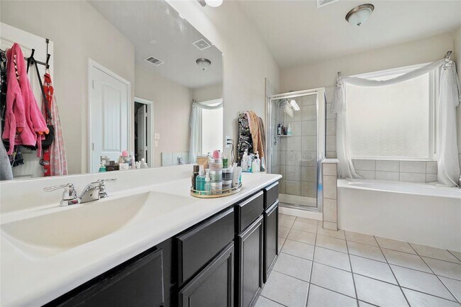 Building Photo - 20126 Galena Falls Dr