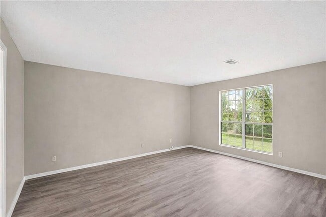 Building Photo - 5537 Mountain Springs Cir