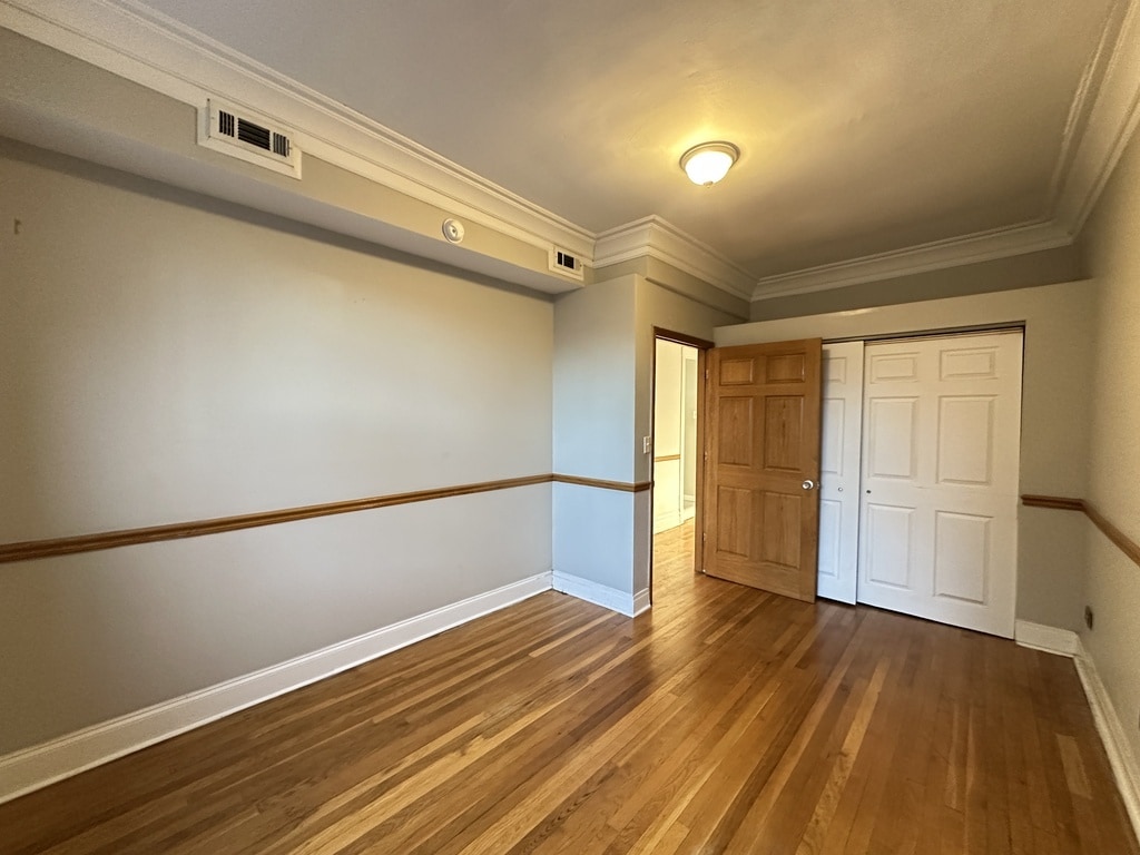 Building Photo - 4607 N Western Ave