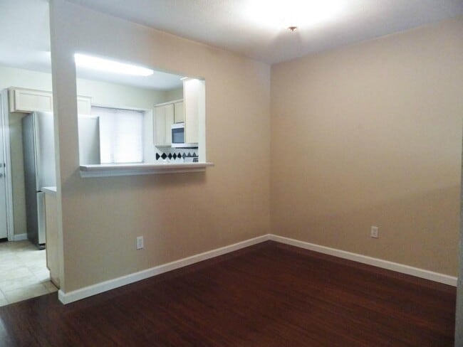 Building Photo - 11901 Swearingen Dr