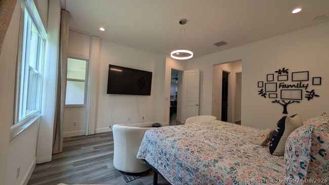 Building Photo - 5011 Beland Dr