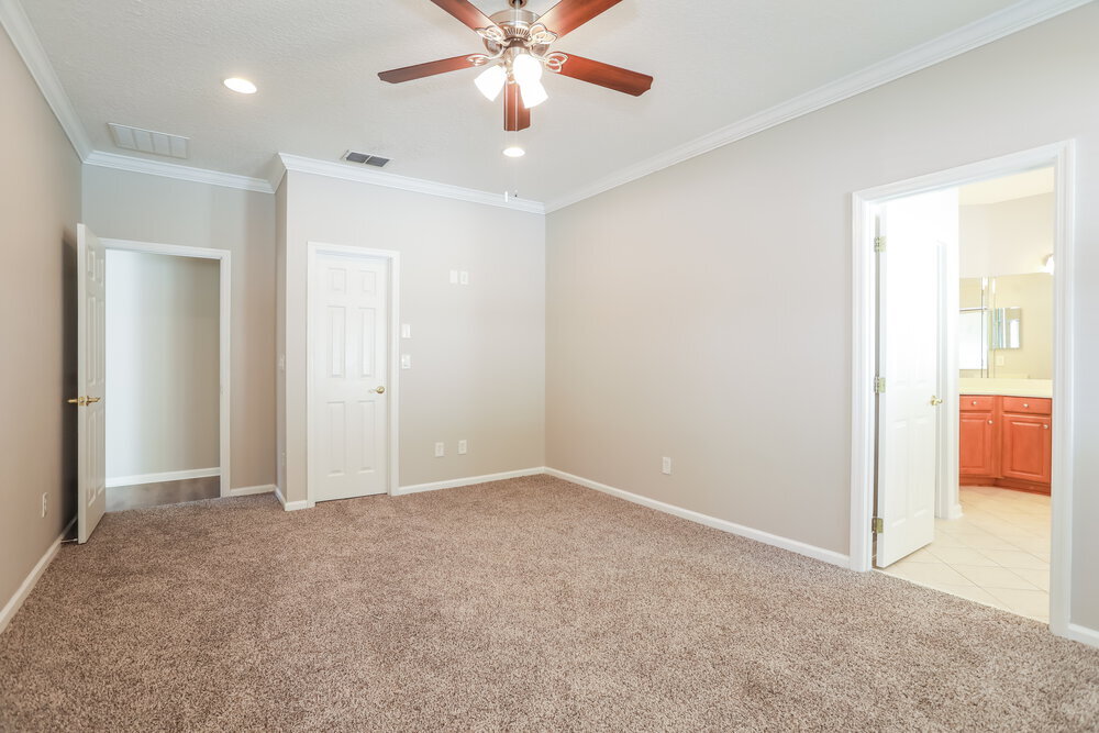 Building Photo - 3092 Litchfield Dr