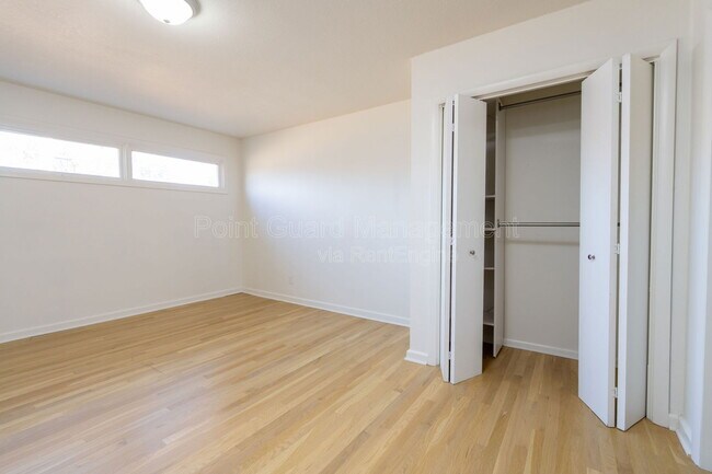 Building Photo - 6002 E 8th St N