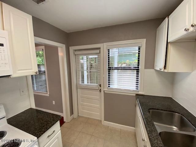 Building Photo - 4565 Royal Ave