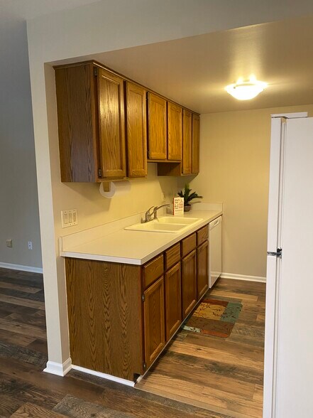 Kitchen - 27729 Harrison Woods Ln
