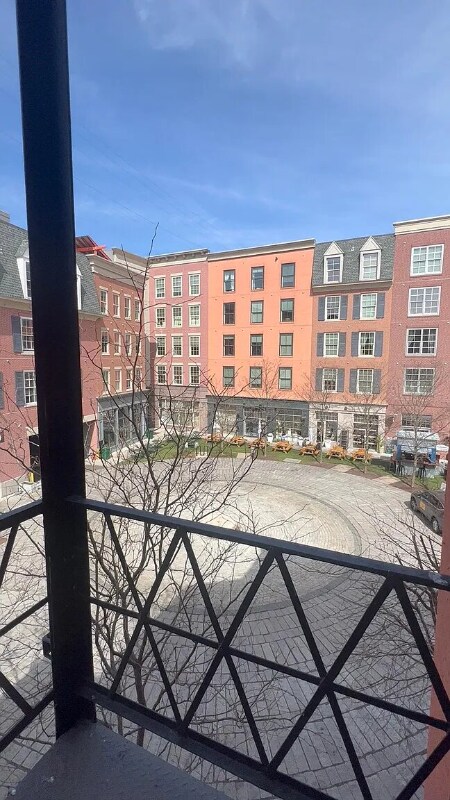 Building Photo - 131 Washington St