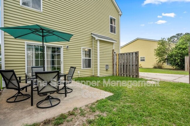 Building Photo - 7430 Northgate Dr