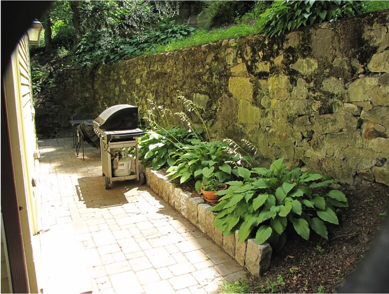 Private back patio (new grill not pictured) - 23 Rowe St