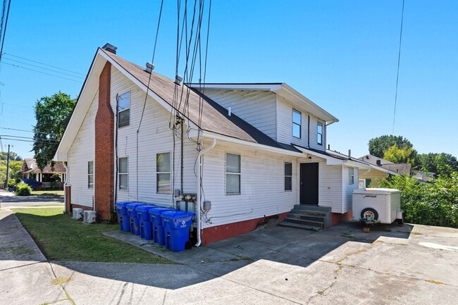 Building Photo - 1939 McCalla Ave