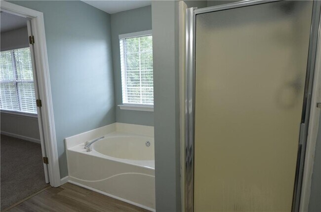 Building Photo - 4131 Sweetsprings Terrace SW