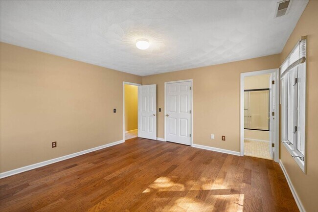 Building Photo - 1102 Mourning Dove Dr