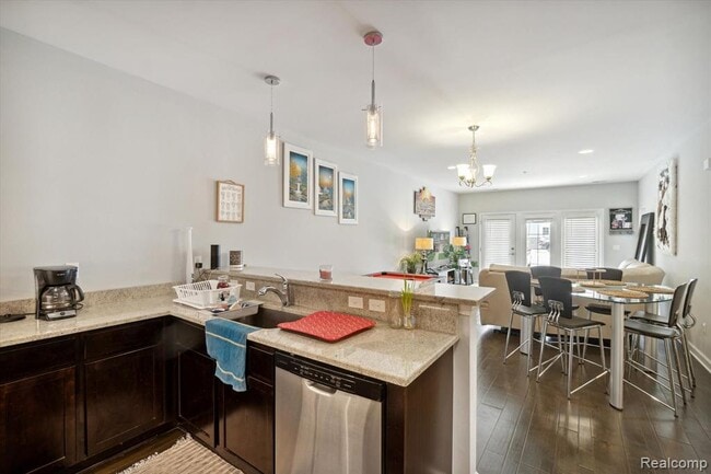 Building Photo - 5662 Arbor Chase Dr